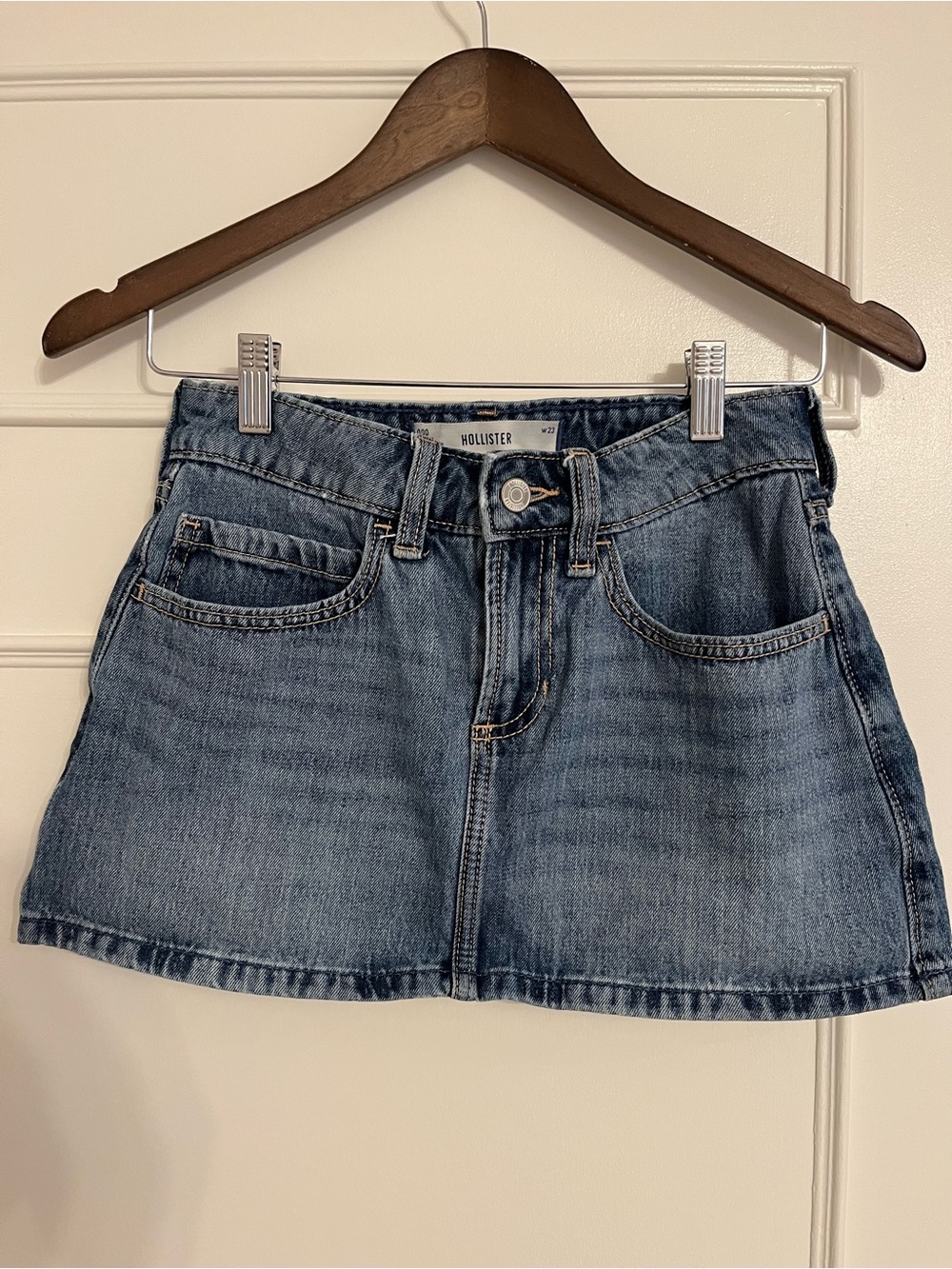 Hollister Medium Wash Low-Rise Denim Mini Skirt